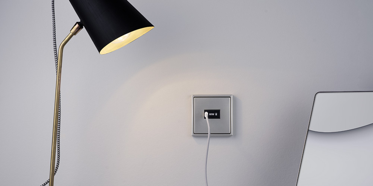 Ladegerät USB PD 60 bei Elektro Hörnlein GmbH in Dessau-Roßlau