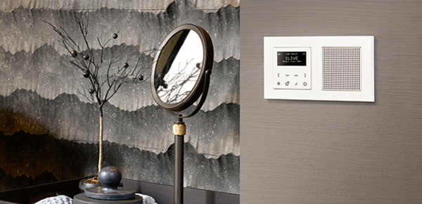 JUNG Smart Radio DAB+ bei Elektro Hörnlein GmbH in Dessau-Roßlau