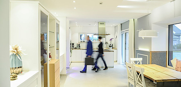 Präsenz­melder bei Elektro Hörnlein GmbH in Dessau-Roßlau